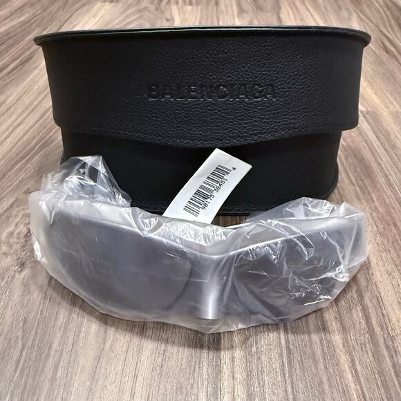 $1,095 Balenciaga 4G Cat Gradient Oversize Oval Sunglasses - Picture 7 of 8